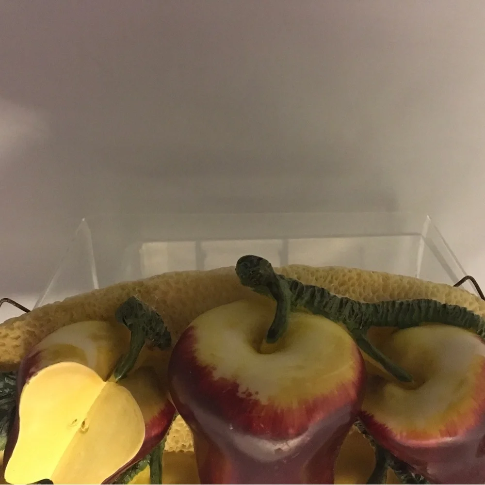 Decorative Apple Wall Hook Rack in Red and Yellow